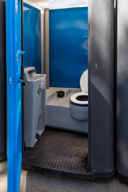 Affordable portable toilet rental in Wilton, IA