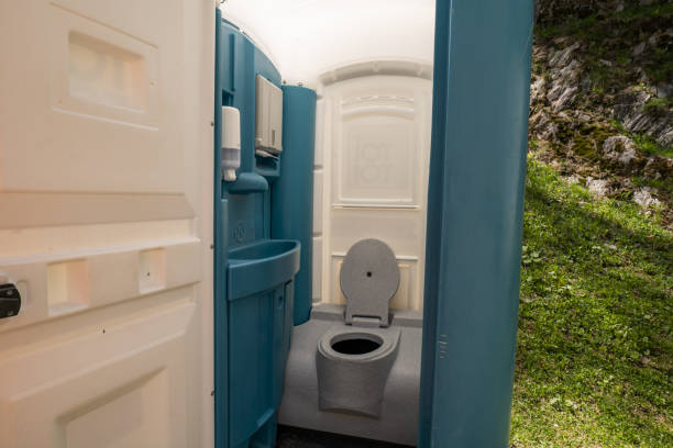 Best Affordable porta potty rental  in Wilton, IA
